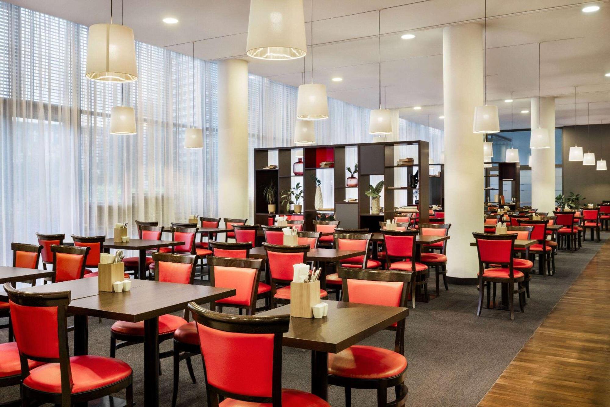 Vienna House Easy By Wyndham Katowice Hotel Exterior foto